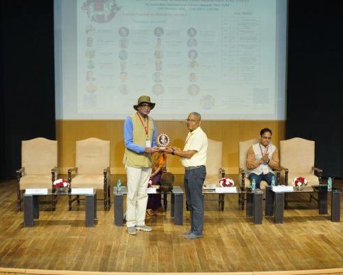 21689b27-45eb-4f44-926f-8ce5dd6838dd